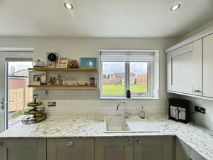 Kitchen- click for photo gallery